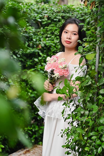 Minimalist jewelry and fine metal details